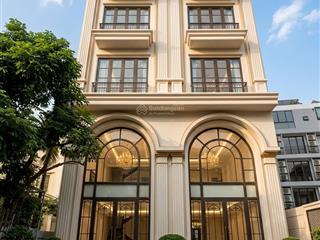 Nhà 6 tầng view đỉnh phố văn cao  thang máy kính, có hồ bơi trên tầng 6