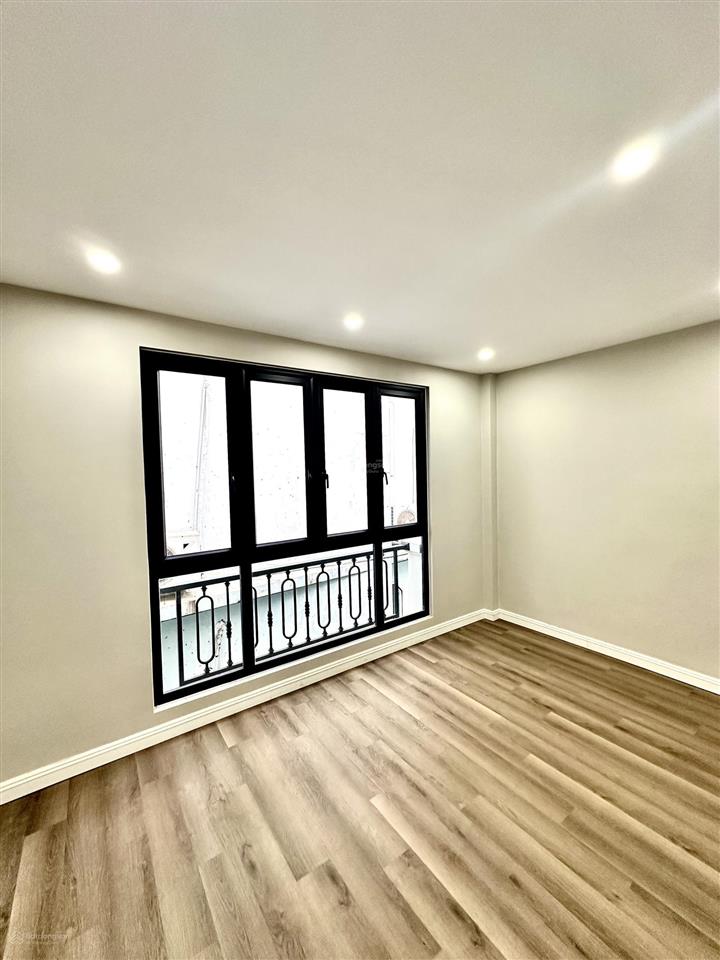 Nhà 4 tầng mặt ngõ chợ hàng thông hồ sen