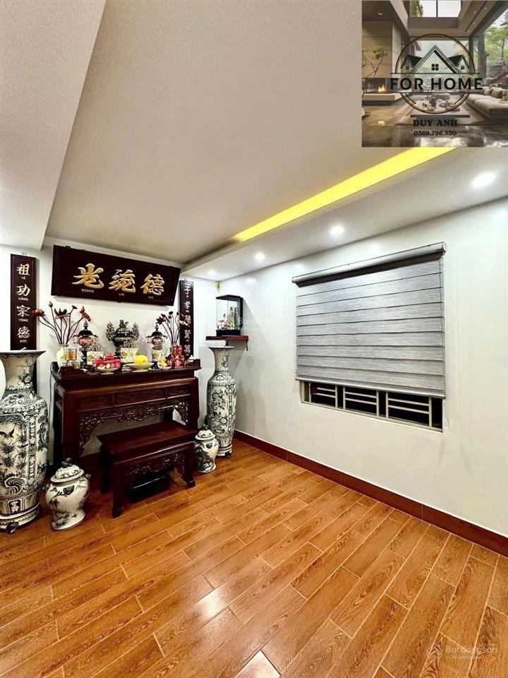 Nhà 5 tầng thang máy dân xây lê hồng phong  đường 4 làn ô tô tránh