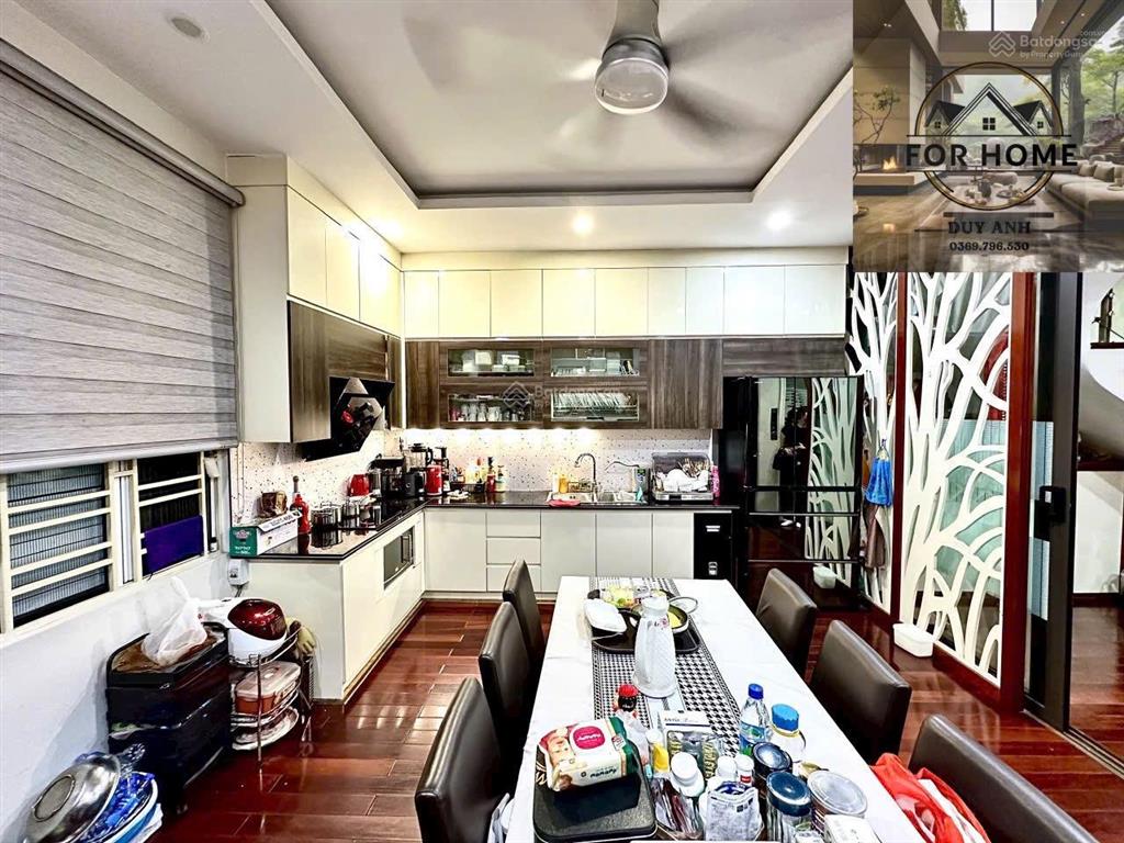 Nhà 5 tầng thang máy dân xây lê hồng phong  đường 4 làn ô tô tránh