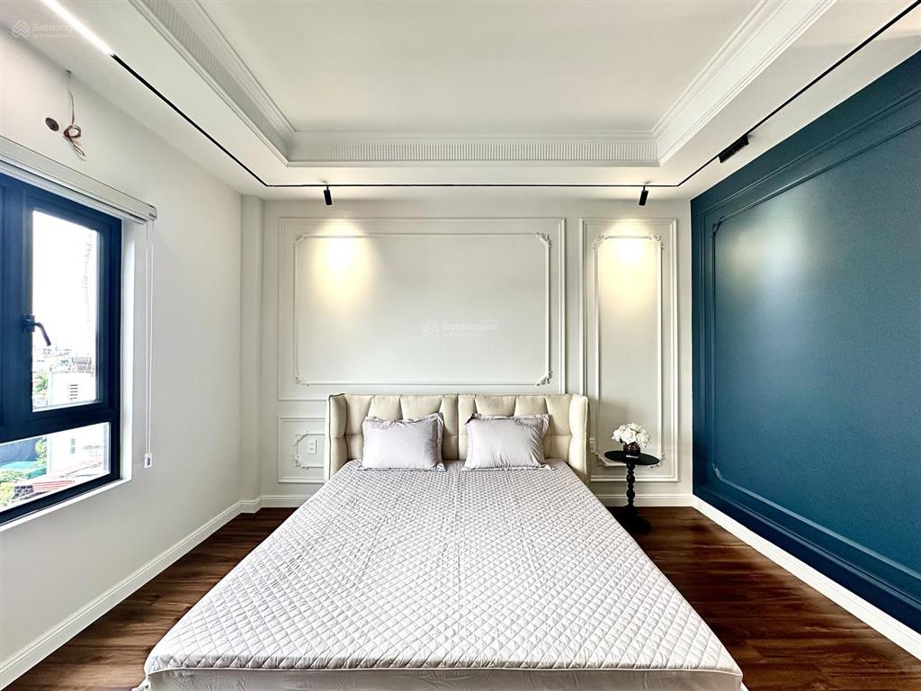 Mặt đường 6 tầng full nội thất tuyến 2 hồ sen  điểm kinh doanh buôn bán, mở showroom, văn phòng