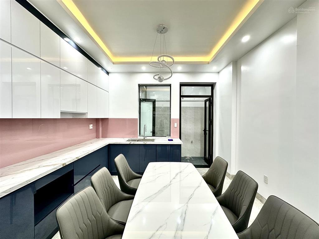 Nhà 4 tầng đẹp mà giá hời khu tái định cư vinhomes riverside  hồng bàng  ô tô đỗ cửa