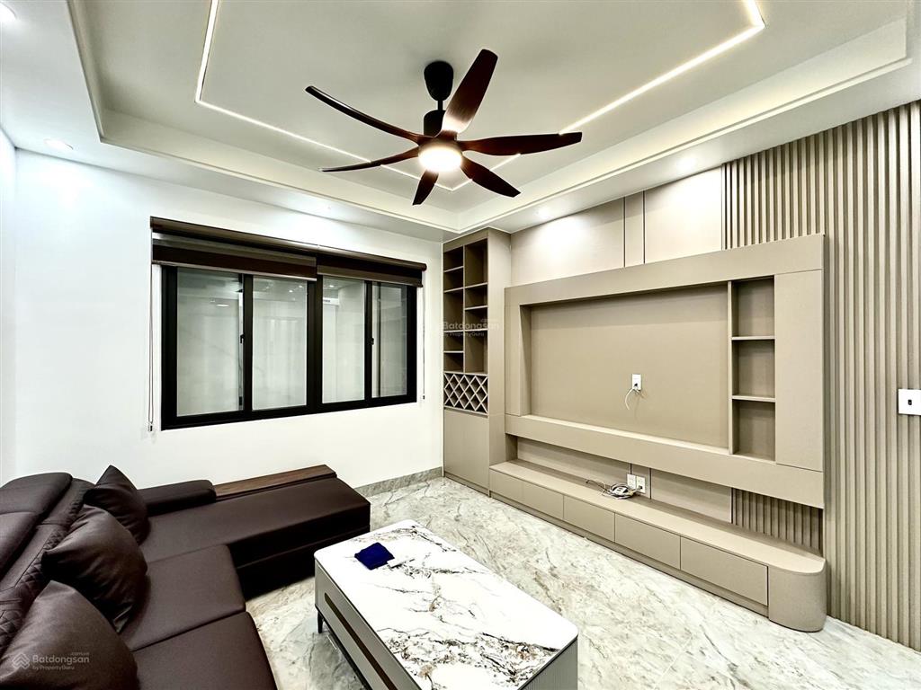 Nhà 4 tầng đẹp mà giá hời khu tái định cư vinhomes riverside  hồng bàng  ô tô đỗ cửa