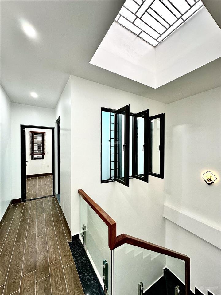 Nhà 4 tầng đẹp mà giá hời khu tái định cư vinhomes riverside  hồng bàng  ô tô đỗ cửa