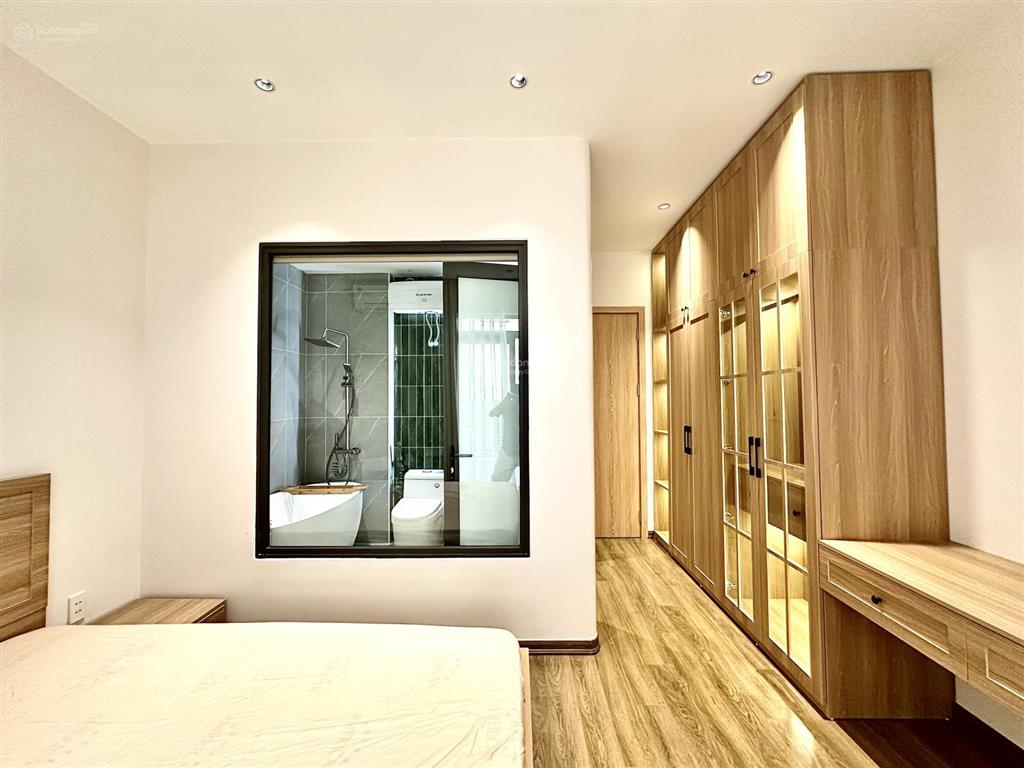 Nhà đẹp trần nguyên hãn ngõ nông sân cổng riêng full nội thất