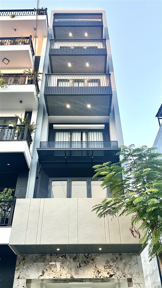 Nhà hiện đại đẹp 7 tầng thang máy full nội thất lê lai