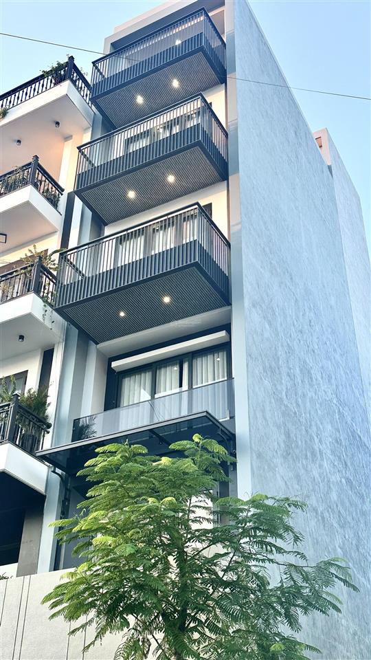 Nhà hiện đại đẹp 7 tầng thang máy full nội thất lê lai