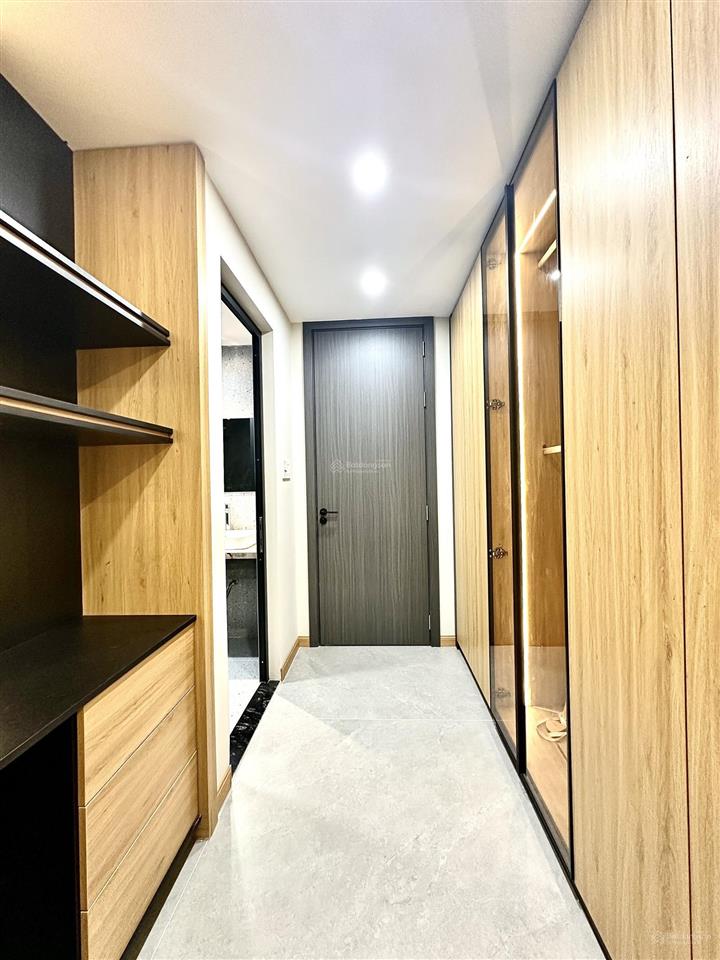 Nhà hiện đại đẹp 7 tầng thang máy full nội thất lê lai