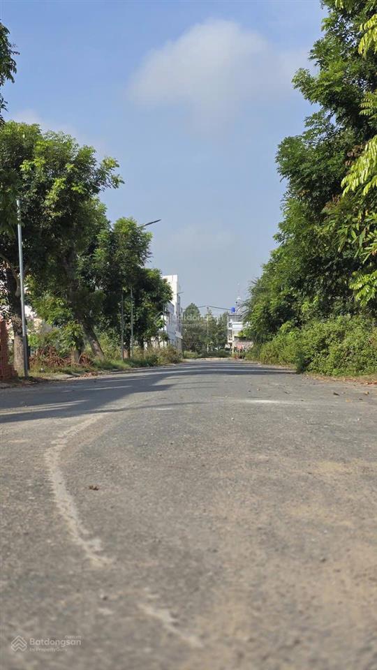 Chính chủ cần bán 300m2 đ ất thổ cư  trần thế sinh  đường ô tô  giá rẻ 15tr/m2  0936 954 ***