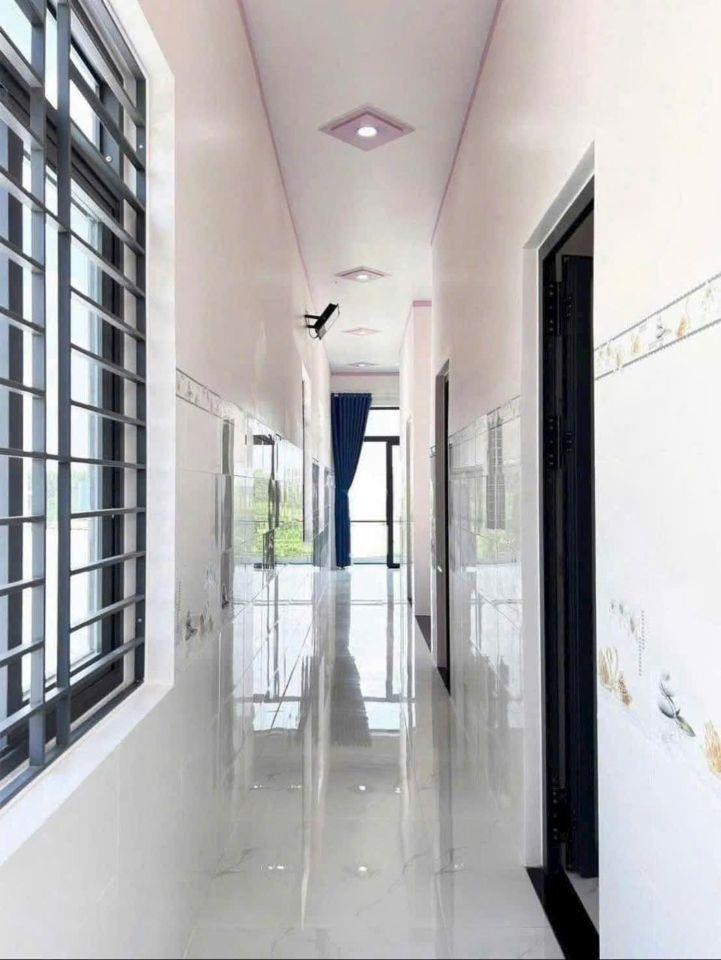 Nhà 1 lầu 85,4m2 Sổ Hồng Riêng gần Chợ Hưng Long Bình Chánh