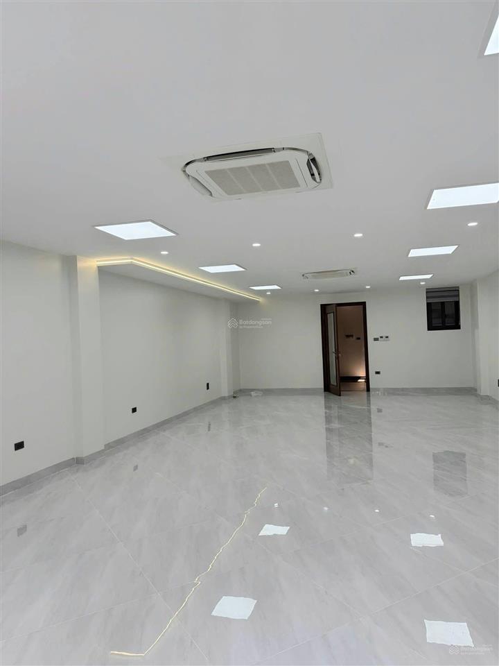 Chủ nợ bank cần bán nhanh.nhà mới full nt ở và làm văn phòng112m+8 tầng+mặt tiền 6,2m.ôtô tránh