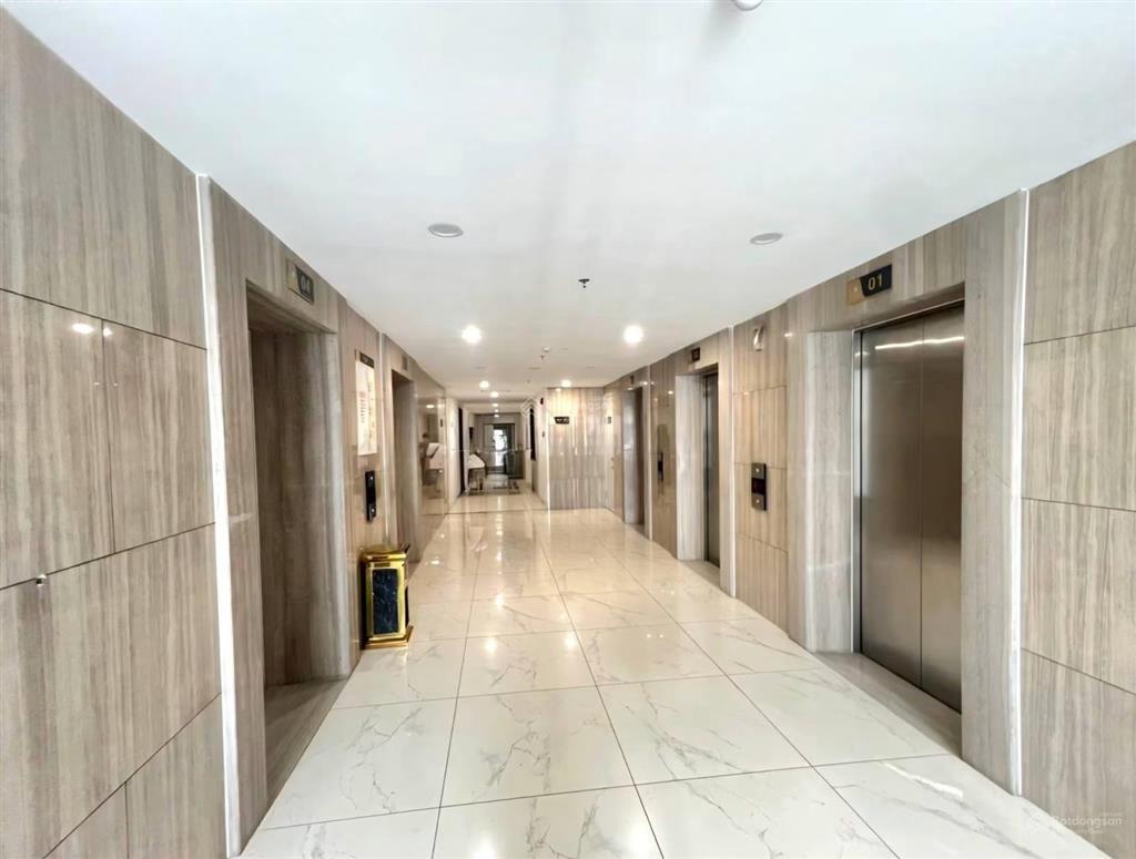 Cần bán gấp  căn hộ 3 ngủ 2 wc tầng trung view thoáng  dt 115m, 12,8 tỷ tl