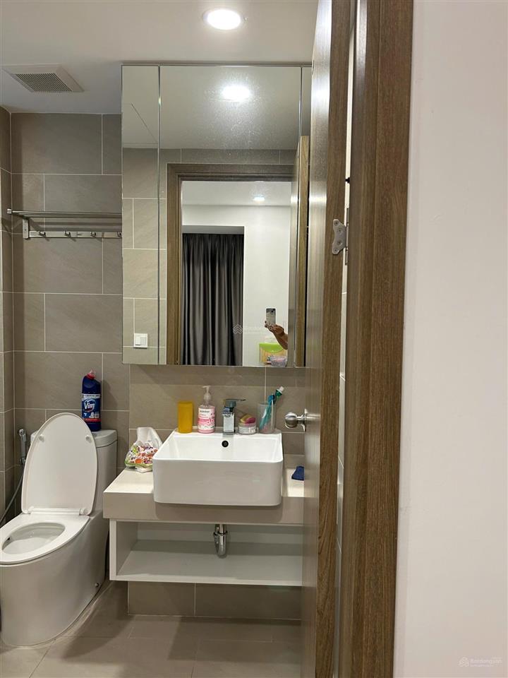 Cho thuê ch 2pn2wc (65m2), tại river panorama q7, view tầng cao gió mát, chính chủ.