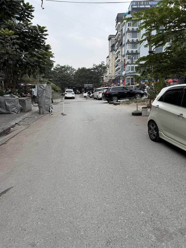 Bán đất đồng me nam từ liêm dt 219m x đất x mt 16m giá 120 tỷ có thương lượng