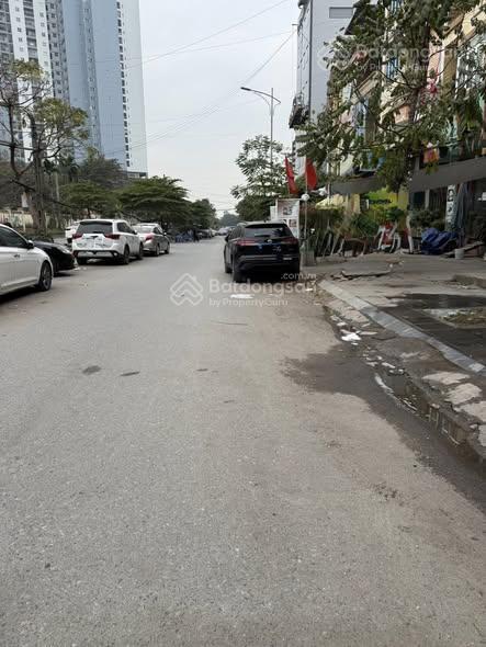 Bán đất đồng me nam từ liêm dt 219m x đất x mt 16m giá 120 tỷ có thương lượng