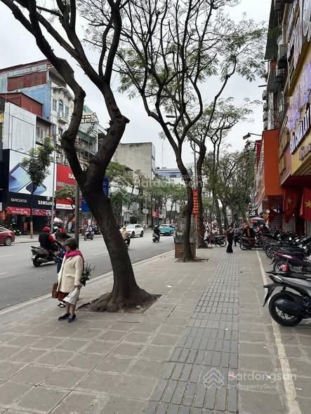 Bán nhà mp thái hà đống đa dt 31m x 5t x mt 4,9m giá 36 tỷ có thương lượng