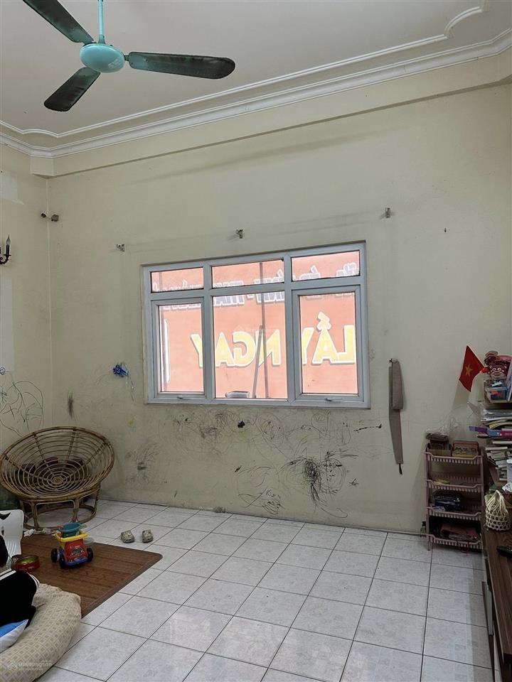 Bán nhà mp thái hà đống đa dt 31m x 5t x mt 4,9m giá 36 tỷ có thương lượng