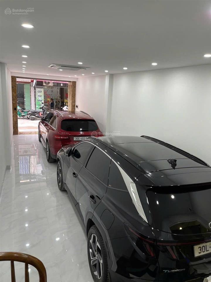 Bán nhà giáp bát hoàng mai dt 50m x 6t x mt 3,4m giá 23,5 tỷ có thương lượng