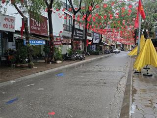 Bán nhà đội cấn ba đình dt 39m x c4 x mt 3,3m giá 13,7 tỷ có thương lượng