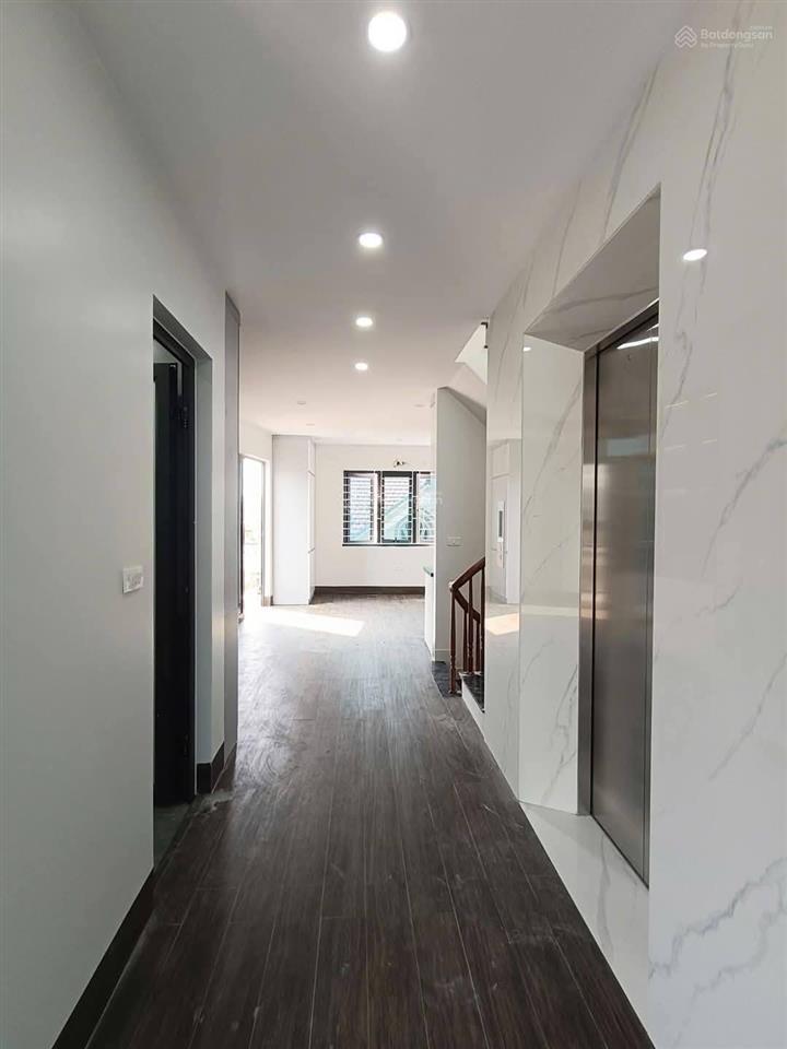 Bán nhà trần cung cầu giấy dt 56m x 7t x mt 11m giá 19 tỷ có thương lượng