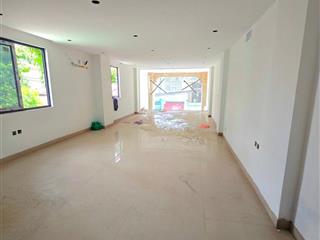 Bán tòa nhà mp mỹ đình nam từ liêm dt 171m x 9t x mt 4,5m giá 80 tỷ có thương lượng