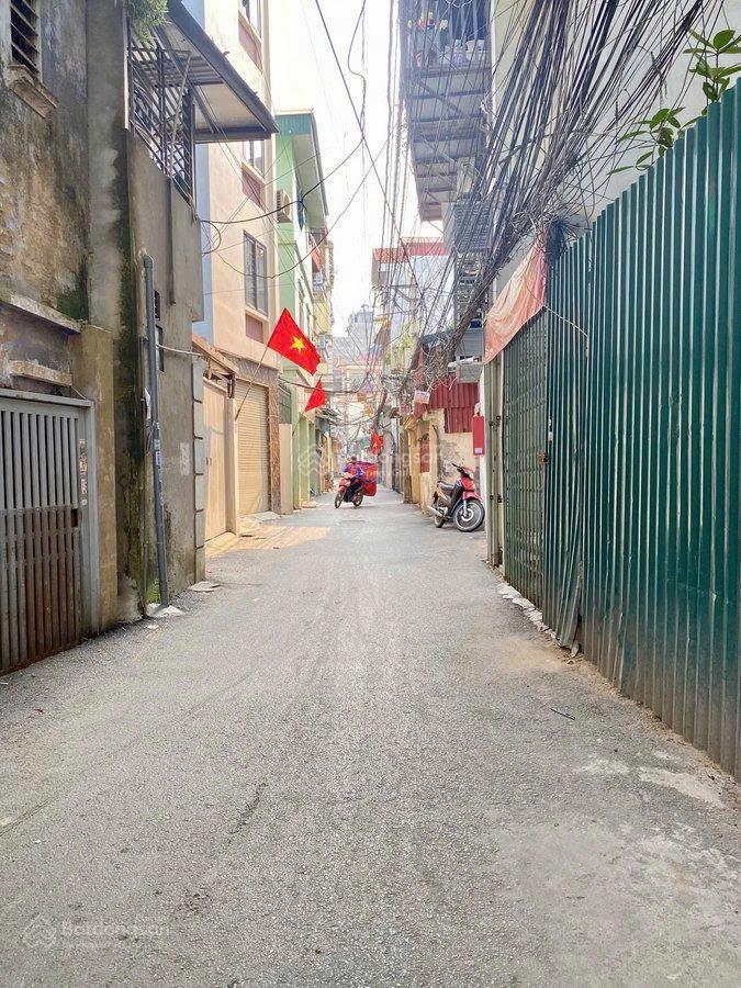 Bán đất thịnh liệt hoàng mai dt 62m x đất x mt 4,5m giá 8,5 tỷ có thương lượng