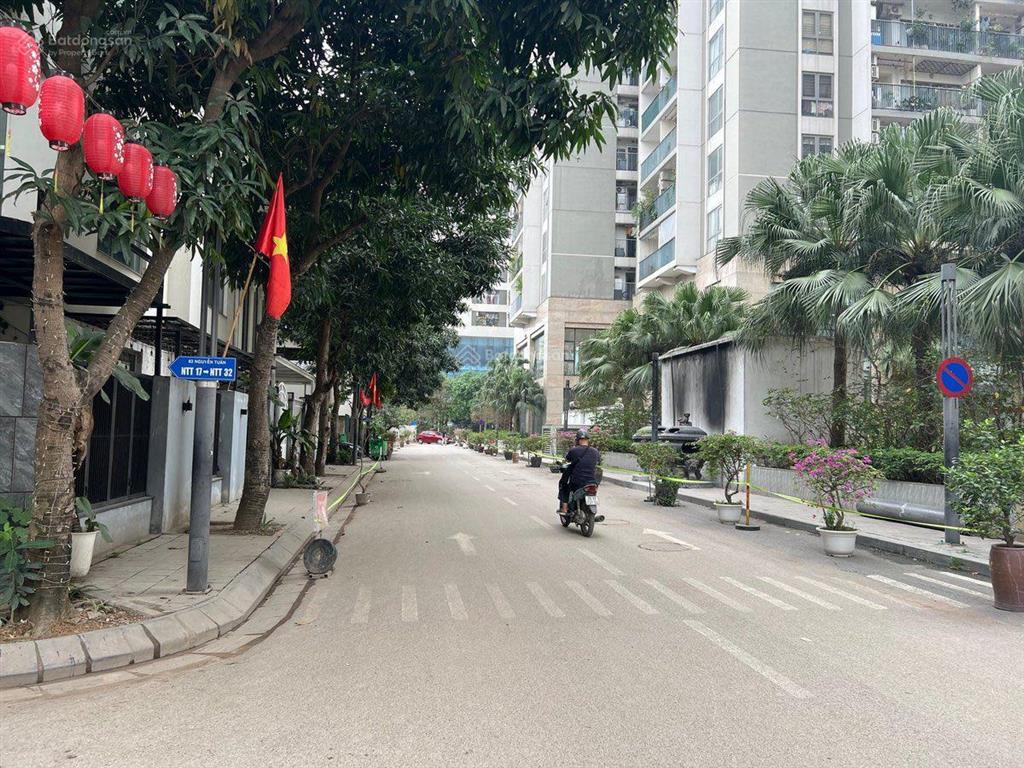 Bán nhà biệt thưlk thống nhất complex thanh xuân dt 107m x 6t x mt 8,8m giá 82 tỷ có thương lượng