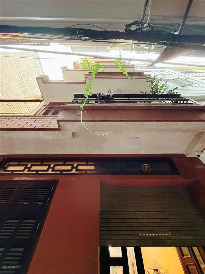 Bán nhà trần duy hưng cầu giấy dt 75m x 5t xmt 4,8m giá 24 tỷ có thương lượng