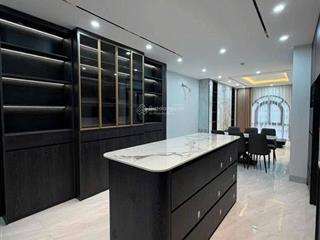 Bán nhà trần duy hưng cầu giấy dt 65m x 7t x mt 4,2m giá 31,9 tỷ có thương lượng