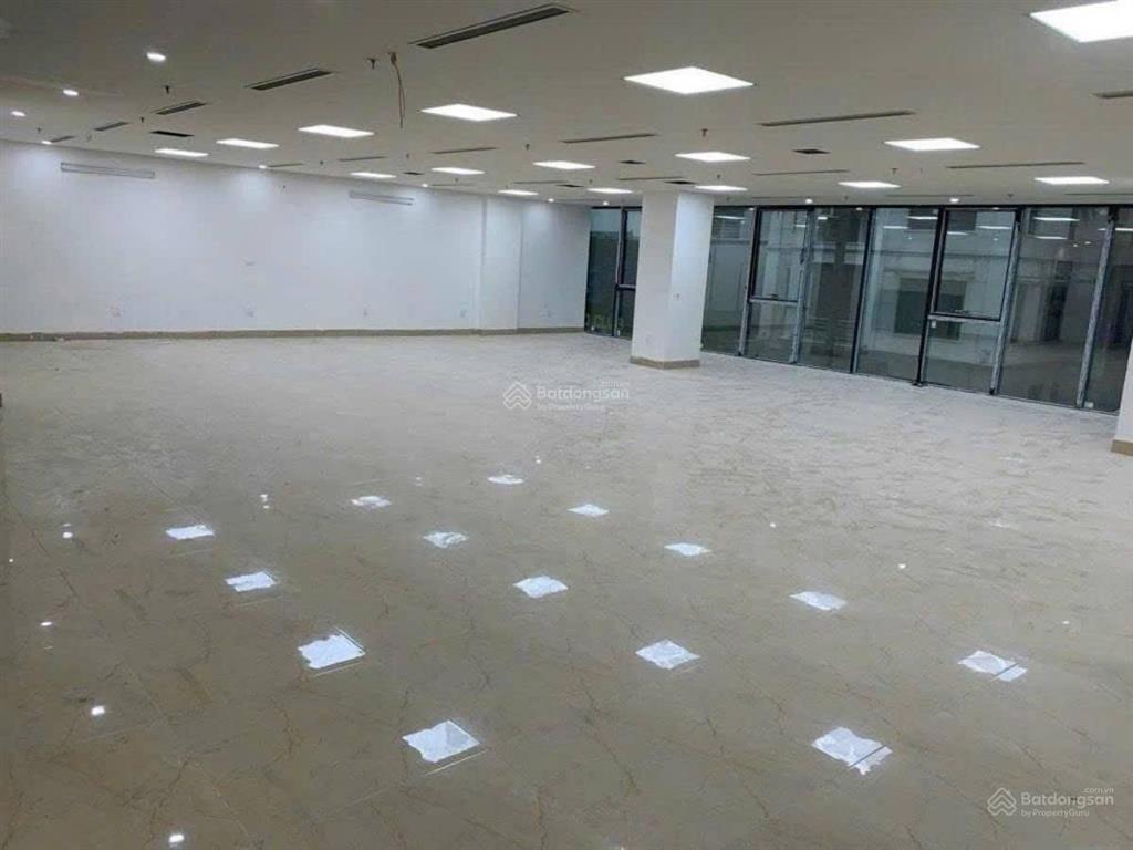 Bán tòa nhà dịch vọng hậu cầu giấy dt 293/340m x 9t x mt 34m giá 310 tỷ có thương lượng