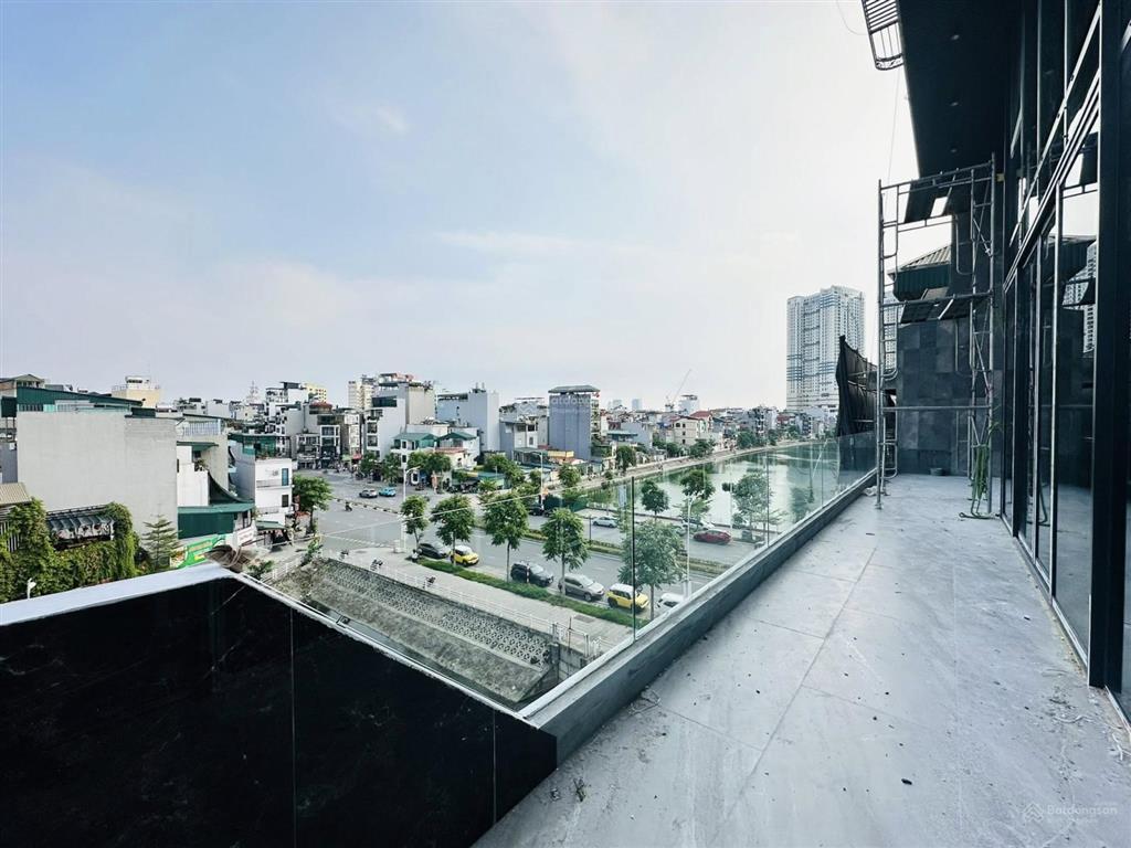 Bán nhà hồ tai trâu long biên dt 111m x 8t x mt 14,5m giá 56,8 tỷ có thương lượng