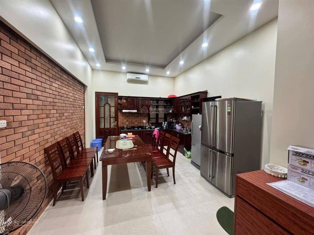 Bán nhà nghĩa đô cầu giấy dt 68m x 5t x mt 4,3m giá 36,6 tỷ có thương lượng