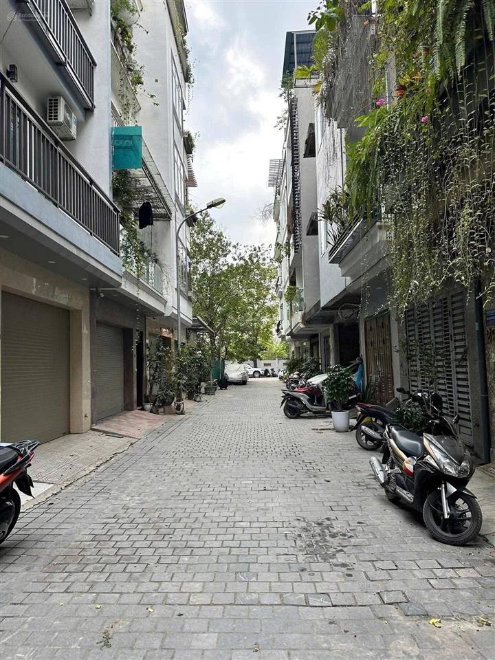 Bán nhà lê văn lương thanh xuân dt 100/110m x 5t x mt 5,9m giá 38,5 tỷ có thương lượng