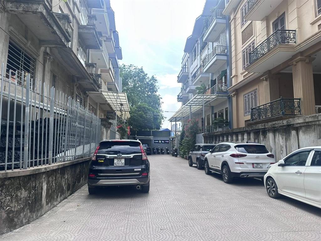 Bán nhà mp đội cấn ba đình dt 133m x 5t x mt 22m giá 79 tỷ có thương lượng