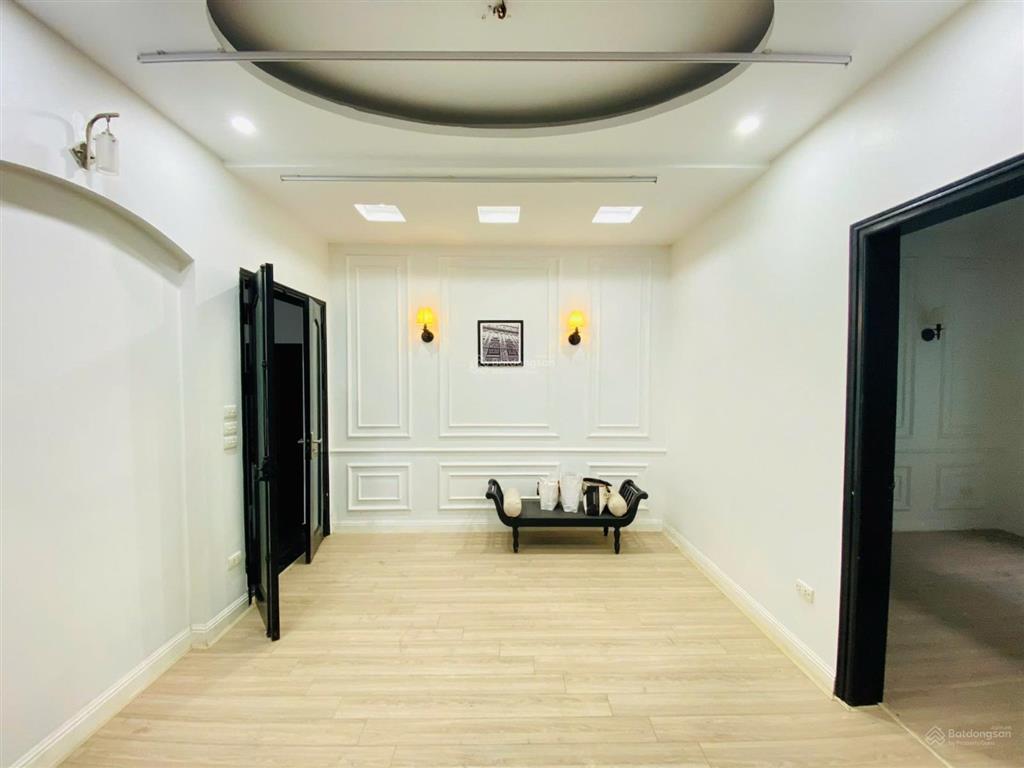 Bán nhà yên lãng ( thái hà ) đống đa dt 41m x 6t xmt 10m giá 33,5 tỷ có thương lượng