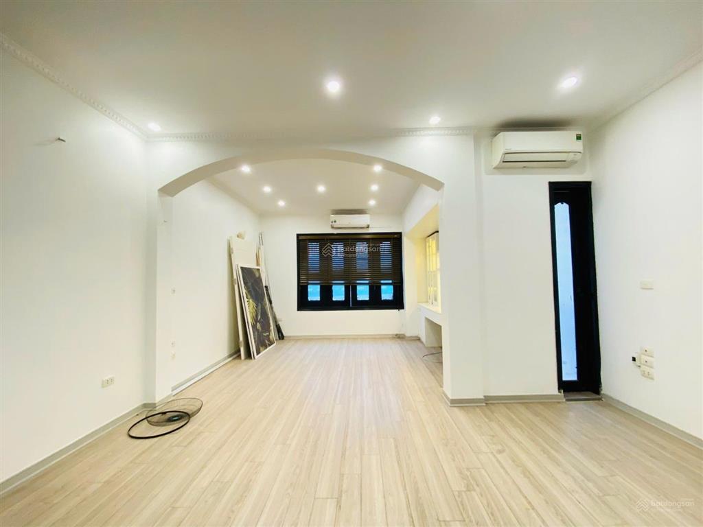 Bán nhà yên lãng ( thái hà ) đống đa dt 41m x 6t xmt 10m giá 33,5 tỷ có thương lượng