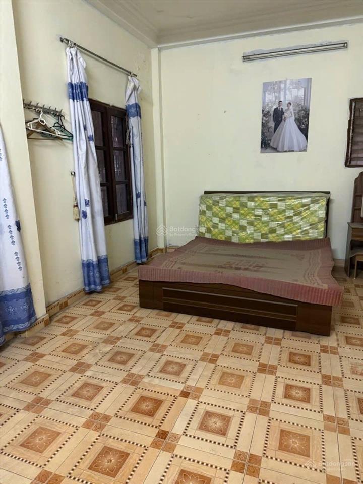 Bán nhà trung kính cầu giấy dt 62m x 4t x mt 6,3m giá 25 tỷ có thương lượng