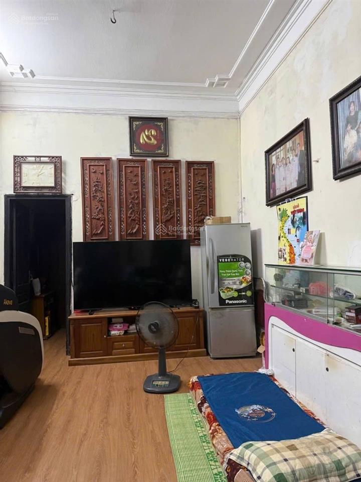 Bán nhà trung kính cầu giấy dt 62m x 4t x mt 6,3m giá 25 tỷ có thương lượng