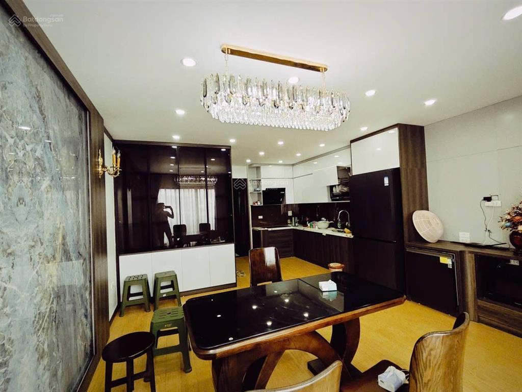 Bán nhà lê trọng tấn thanh xuân dt 43m x 7t x mt 4,8m giá 17 tỷ có thương lượng