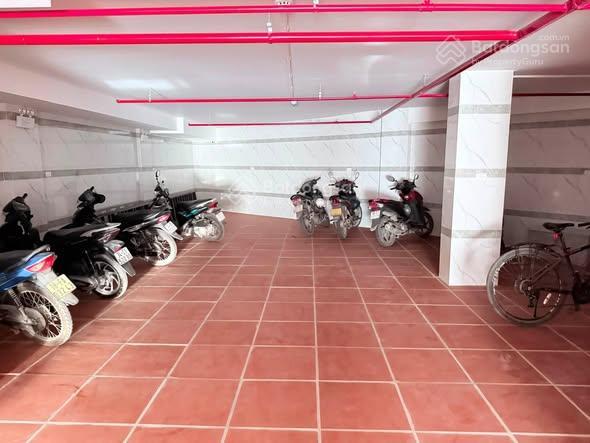 Bán tòa nhà mp phú diễn bắc từ liêm dt 169m x 9t x mt 6m giá 83 tỷ có thương lượng