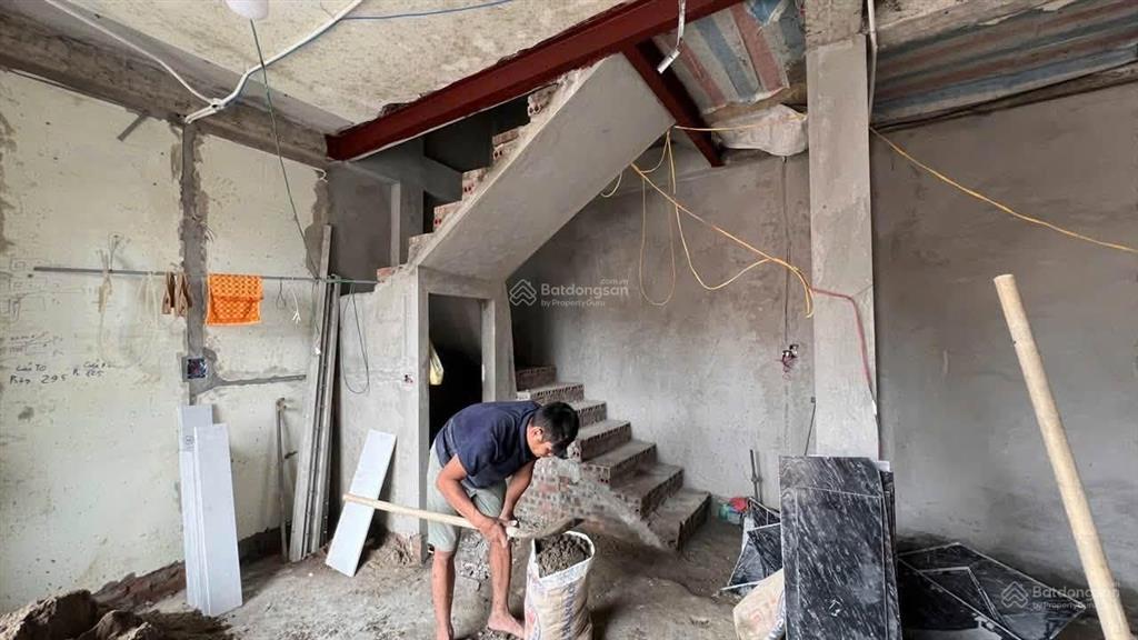 Bán nhà khương trung thanh xuân dt 42m2 x 4t x mt 5m giá 20 tỷ có thương lượng