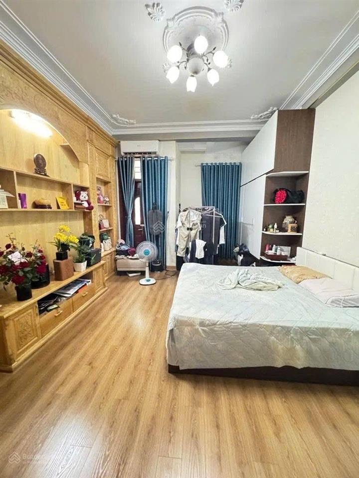 Bán nhà la khê hà đông dt 51m x 4t x mt 4,2m giá 17,5 tỷ có thương lượng