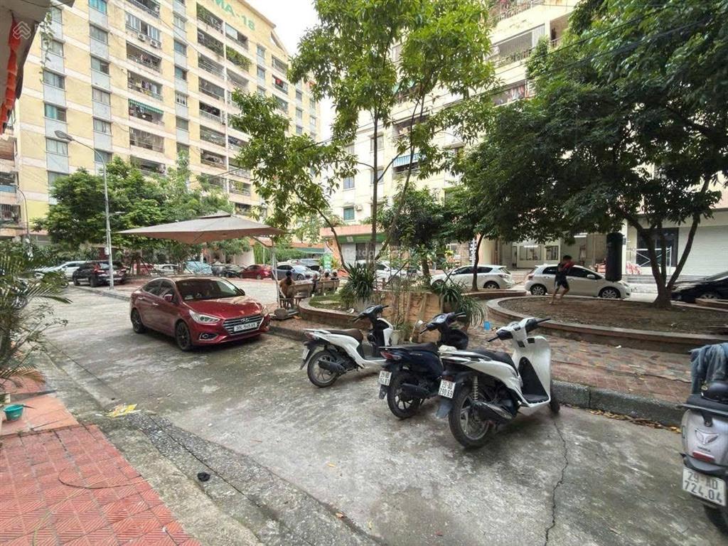 Bán nhà la khê hà đông dt 51m x 4t x mt 4,2m giá 17,5 tỷ có thương lượng