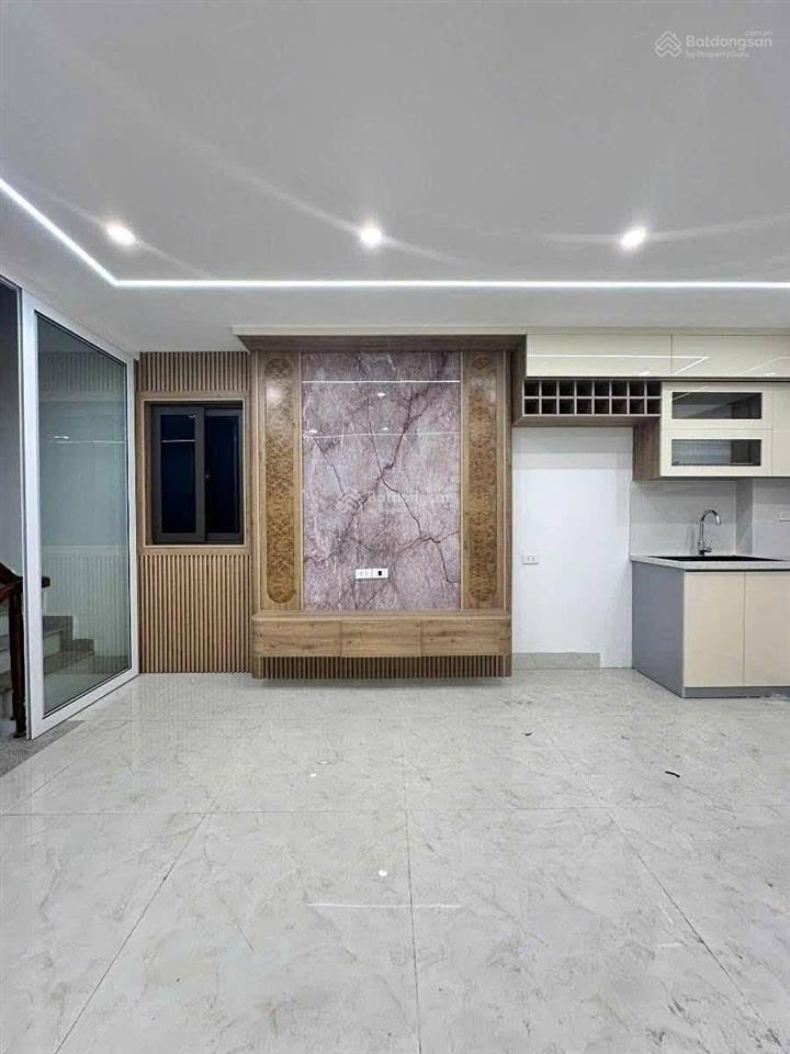 Bán nhà đường nguyễn xiển quận thanh xuân dt 32m2 x 7 tầng mt 4m giá 16,5 tỷ có thương lượng