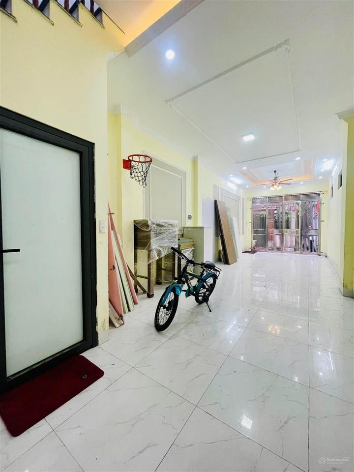 Bán nhà giáp nhị hoàng mai dt 45m2 x 5t x mt 3,5m, giá 11,99 tỷ có thương lượng