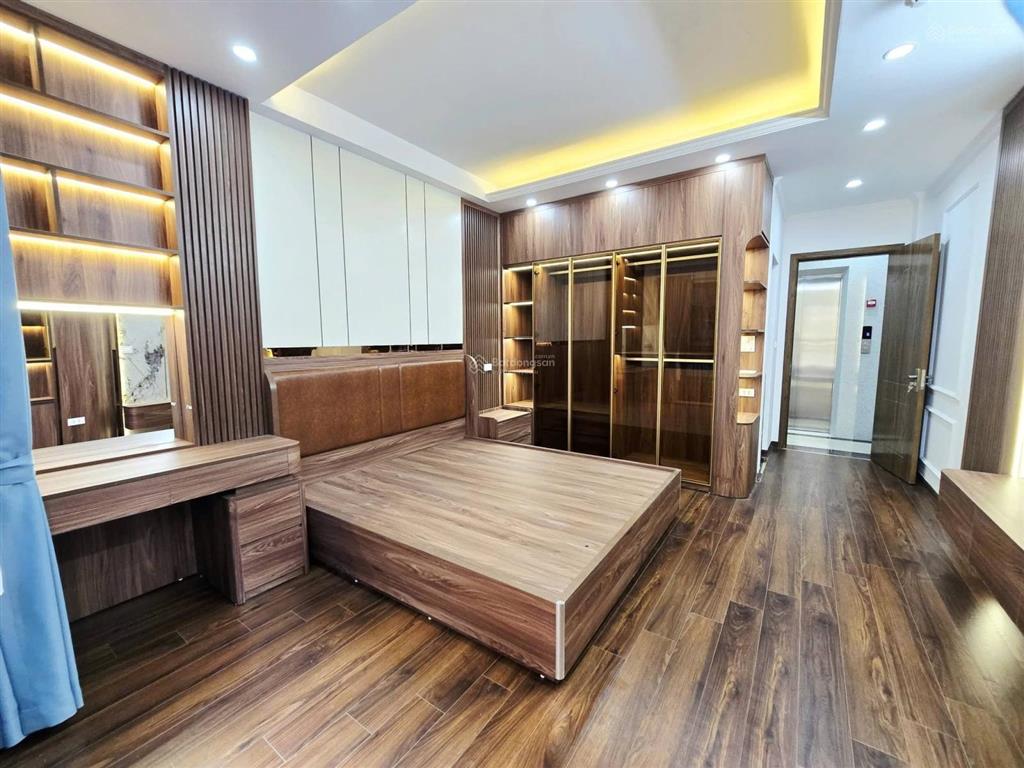 Bán nhà nguyễn xiển thanh xuân dt 32m2 x 7t x mt 4m giá 16,5 tỷ có thương lượng