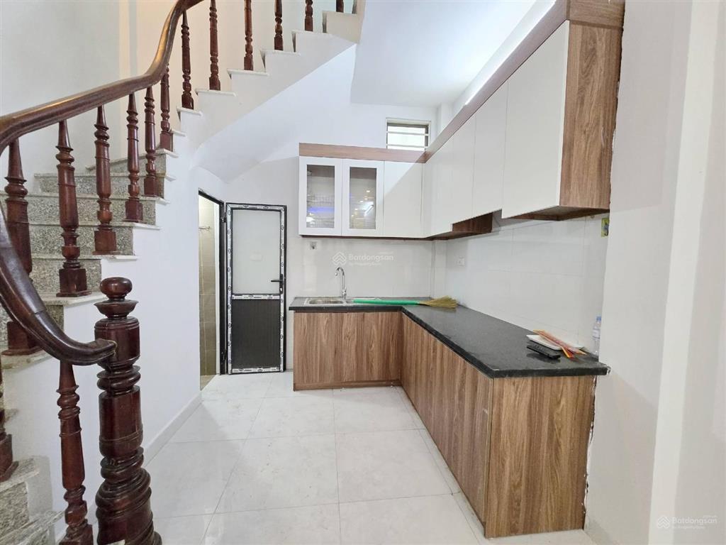 Bán nhà quang lãm hà đông dt 30m x 4t x mt 3,4m chỉ nhỉnh 2 tỷ có thương lượng