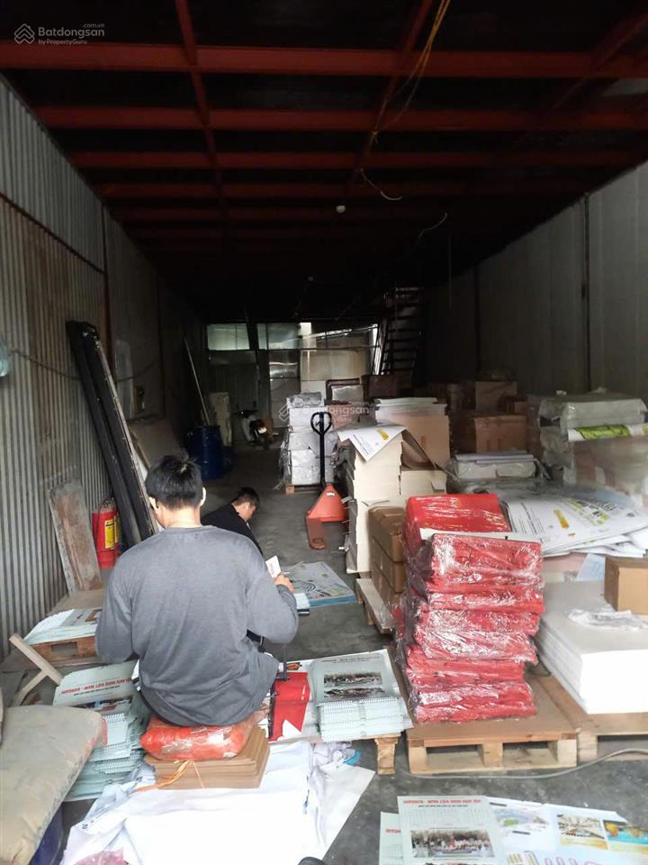 Bán nhà xưởng làng nghề triều khúc tổng dt 1300m vuông thông sàn mỗi tầng 250m xây 5tầng thang máy.