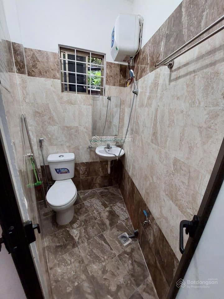 Chính chủ cho thuê phòng trọ ngõ 530 thụy khuê ba đình hà nội phòng điều hòa nóng lạnh giá 2,3tr