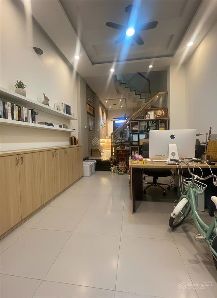 Nhà đẹp 4 tầng  hẻm xe tải  chỉ 50m ra phạm văn đồng  chỉ 8.5 tỷ